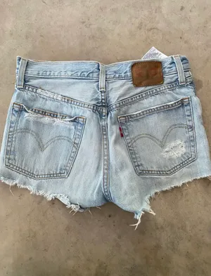 Levi’s 501 Shorts thumbnail 2