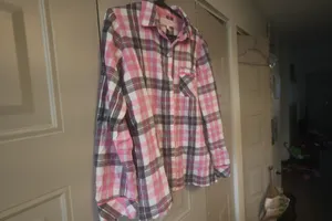 Victoria's Secret plaid flannel pajamas sleep shirt in pink, black and white size small. thumbnail 3