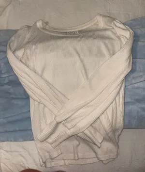 white long sleeve Size M thumbnail 1