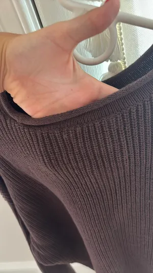 Hollister Sweater thumbnail 7