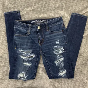 American Eagle 360° Super Stretch Distressed Jeggings Size 0Short thumbnail 5