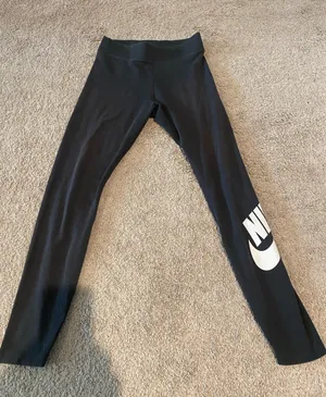 NIKE women’s White Logo Leggings thumbnail 1