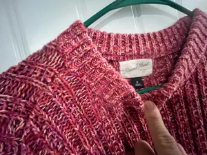 Universal Threads Red knitted top thumbnail 4