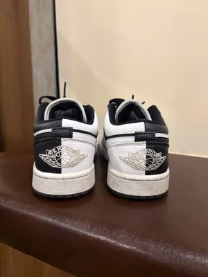 Air Jordan 1 Low thumbnail 4