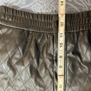 Buffy Costume Shorts Black Widow Selena Black Quilted Faux Leather Halloween S thumbnail 7