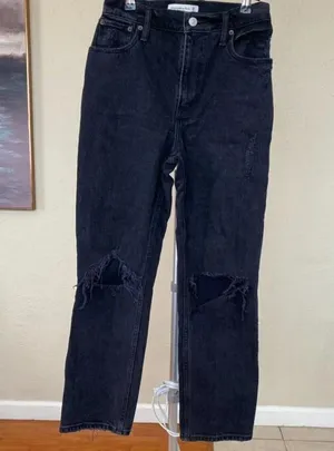 Abercrombie & Fitch Curve Love The ‘90s Straight Ultra High Rise Jean Black 2 26 thumbnail 2