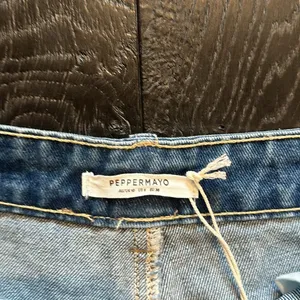 Pepper mayo Keanna low rise blue baggy jeans thumbnail 4
