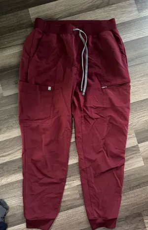 Fabletics Scrub Pants thumbnail 1