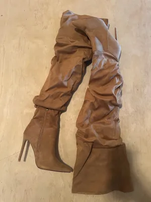 Pretty Little Thing Thigh-High Boots thumbnail 3