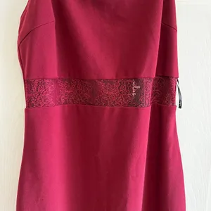 Lulus Burgundy Lace Midi Dress Size Medium NWT Holiday Wedding Fall thumbnail 4