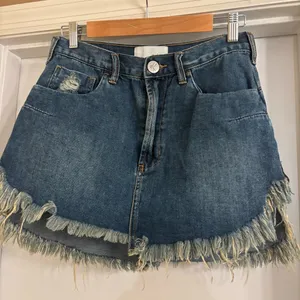 One Teaspoon Vanguard Mid Rise Relaxed Denim Mini Skirt thumbnail 4