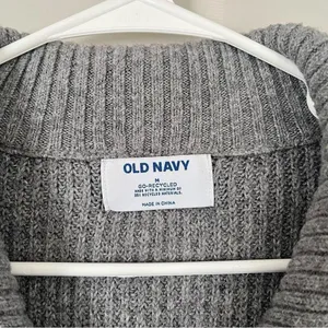 Old Navy Gray Shaker-Stitch Half Zip Pullover Sweater Size Medium thumbnail 4