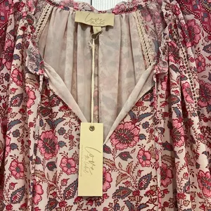 love the label Tippy Border Dress Pink‎ Floral Womens Size Large thumbnail 7