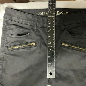 American Eagle Hi-Rise Jegging Size 4 Black Moto Zip thumbnail 11