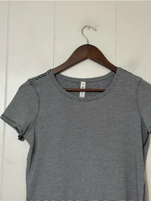 Lululemon Love Crew T-Shirt Black White Stripe Pima Cotton Size 4 thumbnail 4