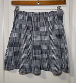 Altar’d State Pleated Mini Plaid Skirt Size Small NWOT thumbnail 1
