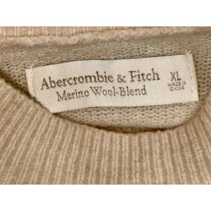 Abercrombie & Fitch Cream Merino Wool Knit Short Sleeve Crewneck Sweater Size XL thumbnail 3