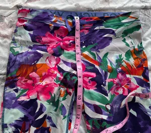 Floral Multicolored Adjustable Waist Back Pocket Capri Leggings, size L thumbnail 5
