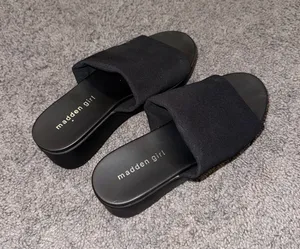 Madden Girl Platform Sandals thumbnail 1