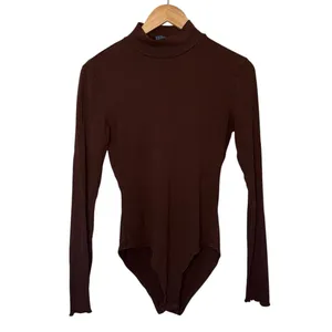 Cider Brown Ribbed Mock‎ Neck Long Sleeve Bodysuit Women's Large thumbnail 4