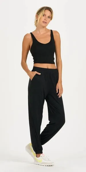 Vuori boyfriend joggers thumbnail 4