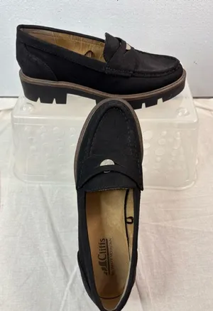 Cliffs by WHITE MOUNTAIN 7.5 Chunky Heel Lug Sole Black Faux Suede Loafers thumbnail 1