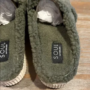 SOUL Naturalizer‎ Women's Green Cozy Slippers Size 8.5W Wide New In Box thumbnail 5