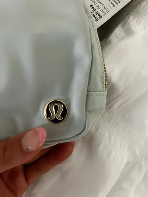 Lululemon Everywhere Belt Bag 1L Grey with Gold zippering thumbnail 7