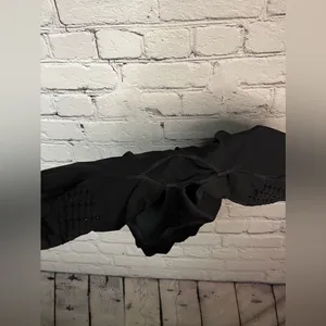 GYMSHARK‎ GLOW Seamless Black Shorts Cutout Perforated XS Stretch Workout NWOT thumbnail 8