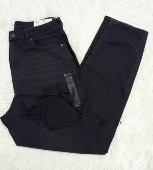 American Eagle Mom Jeans Black Distressed Denim Size 10 / 29 Long NWT thumbnail 1