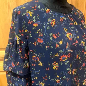 Madewell Ruffle-Sleeve‎ Top Blouse in Climbing Vine Navy Blue Floral Size Medium thumbnail 7