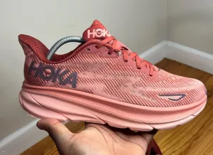 Hoka One One Clifton 9 “Pink” 1127896 RERT Size 10.5W B NO BOX thumbnail 1