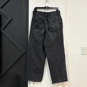 H&M Women’s Black Baggy Fit Distressed Ripped Jeans 30 Waist Frayed Hem thumbnail 6