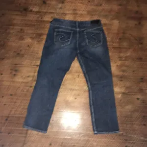 Silver Jeans Suki Jean capris, size 29 thumbnail 4