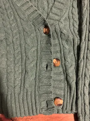 American Eagle Outfitters Sweater thumbnail 4