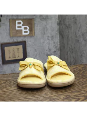 NEW Isotoner Womens Charm Pineapple Fruit Slide Slippers F9881 Yellow L (8.5-9) thumbnail 3
