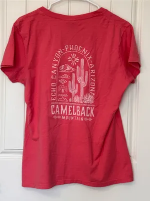 Camelback Mountain Phoenix Arizona Graphic Tee‎ NWT Pink Medium thumbnail 3