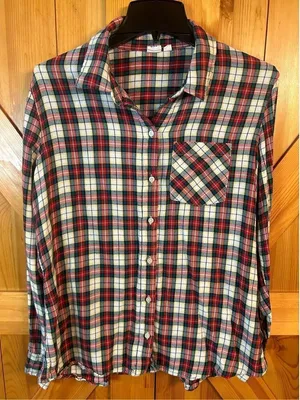 GAP Flannel Shirt Women's Large Green Red Plaid Long Sleeve Button Up (4036) thumbnail 1