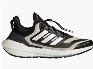Adidas Ultraboost Shoes thumbnail 4