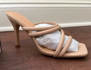 Nude heels Tan Size 7.5 thumbnail 1