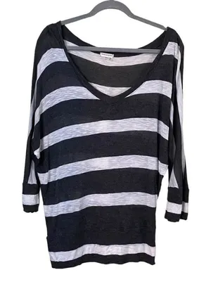 Zenana Outfitters Striped Top Size Large thumbnail 1
