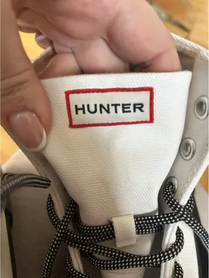 Hunter for Target White and Black High-Top Canvas Sneakers M6.5/W8.5 thumbnail 2