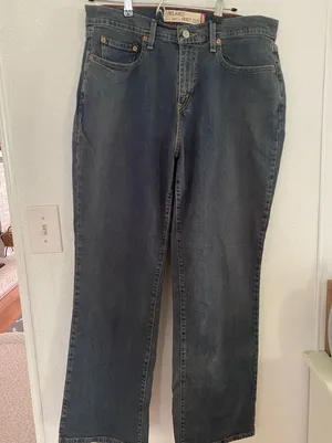 Women’s Levi’s 550 relaxed boot cut jeans size 16M thumbnail 1