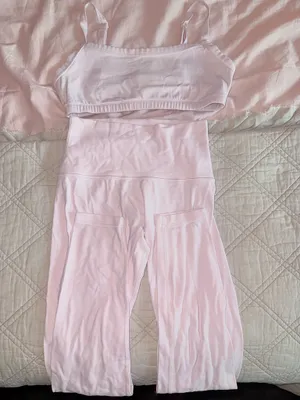Aritzia workout SET - leggings and bra thumbnail 3