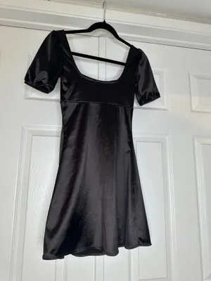 Divided H&M Black Graduation Dress XS Puff Sleeve Square Neck thumbnail 5