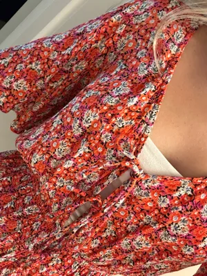 Urban Outfitters Romper Floral thumbnail 3