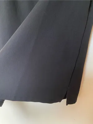 FIGS Catarina One Pocket V-Neck Scrub Top Black Sz Large thumbnail 8