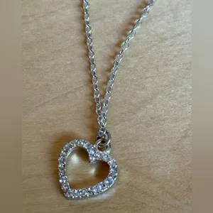 Silver Heart Pendant Necklace thumbnail 3