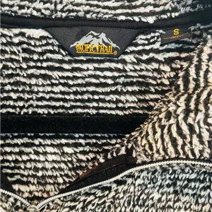 Pacific Trail Black and White Fleece Jacket thumbnail 2