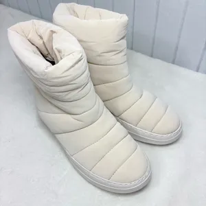 Gentle Souls by Kenneth Cole Cream Quilted Rosette Puff‎ Booties Size 7.5 thumbnail 2